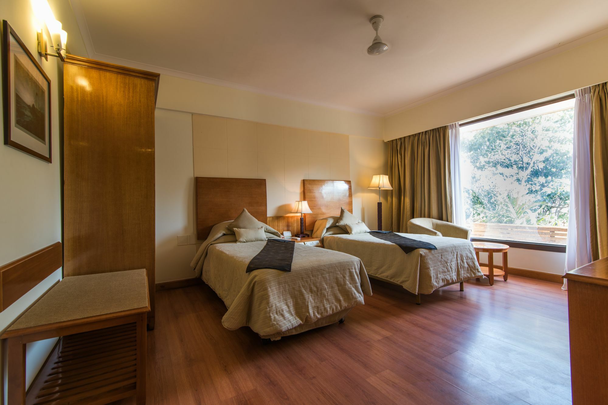 Sai Vishram Business Hotel Kammasandra Bagian luar foto
